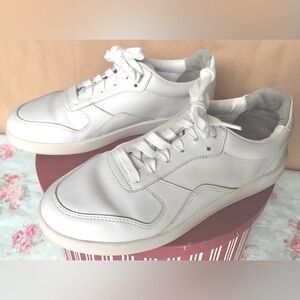 Everlane The Court Leather Unisex sneakers in white color Size 6